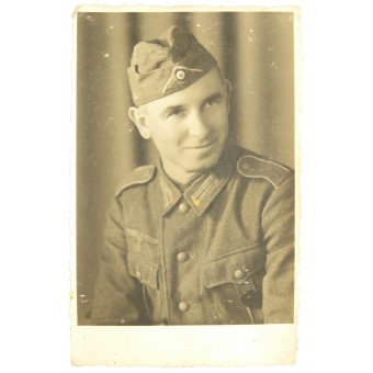 Wehrmacht infantry soldier with Wound badge. Espenlaub militaria